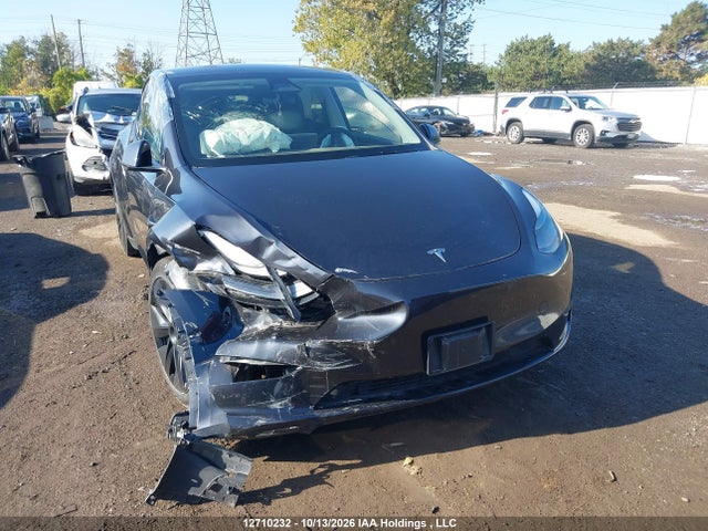 12710232 :رقم المزاد ، 7SAYGDEE6RF204720 vin ، 2024 Tesla Model Y مزاد بيع