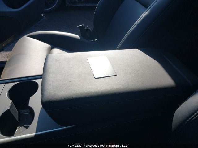 12710232 :رقم المزاد ، 7SAYGDEE6RF204720 vin ، 2024 Tesla Model Y مزاد بيع