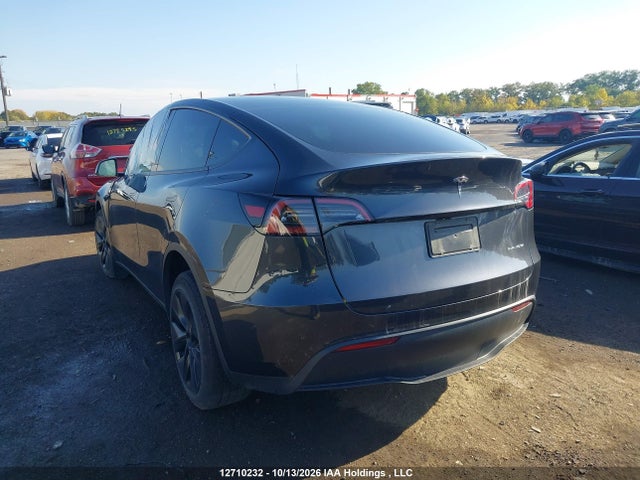 12710232 :رقم المزاد ، 7SAYGDEE6RF204720 vin ، 2024 Tesla Model Y مزاد بيع