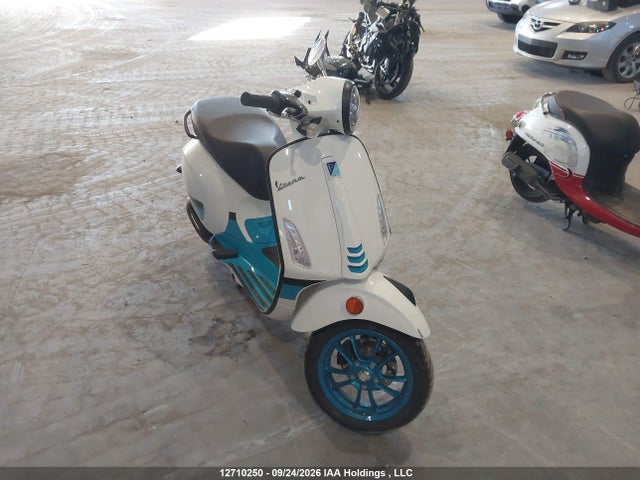 2023 Vespa Primavera/sprint 50 მანქანა იყიდება აუქციონზე, vin: ZAPCA06B0P5108200, აუქციონის ნომერი: 12710250