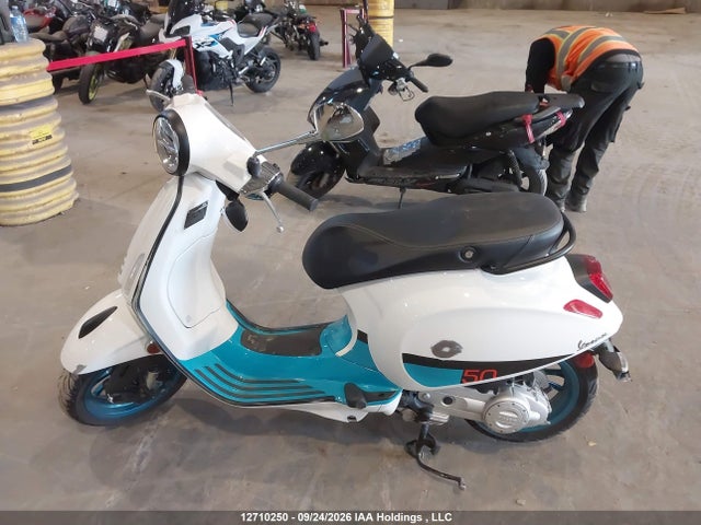2023 Vespa Primavera/sprint 50 მანქანა იყიდება აუქციონზე, vin: ZAPCA06B0P5108200, აუქციონის ნომერი: 12710250
