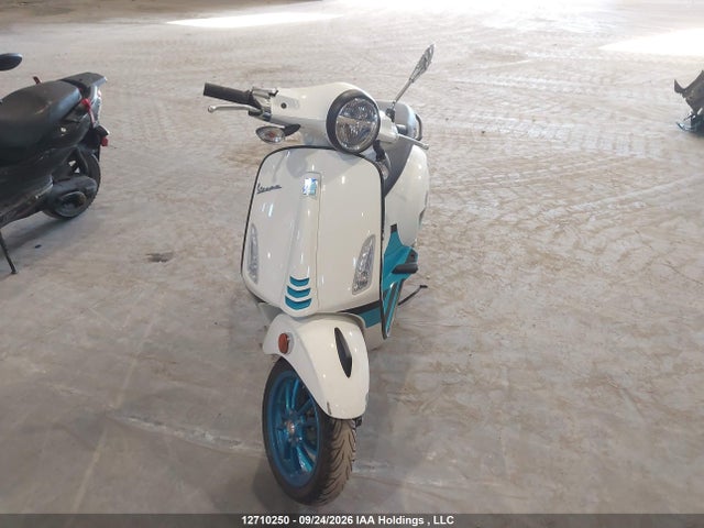2023 Vespa Primavera/sprint 50 მანქანა იყიდება აუქციონზე, vin: ZAPCA06B0P5108200, აუქციონის ნომერი: 12710250