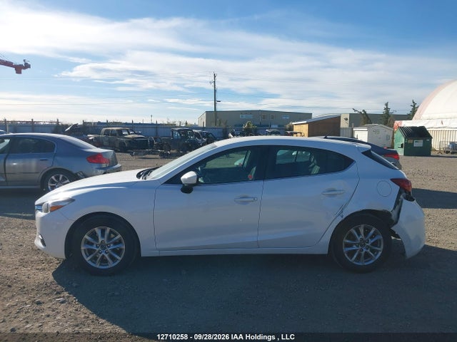 12710258 :رقم المزاد ، 3MZBN1L79JM234237 vin ، 2018 Mazda 3 Touring مزاد بيع