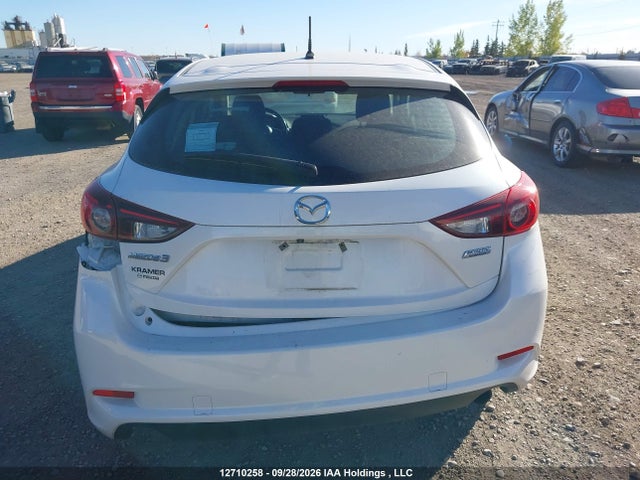 12710258 :رقم المزاد ، 3MZBN1L79JM234237 vin ، 2018 Mazda 3 Touring مزاد بيع