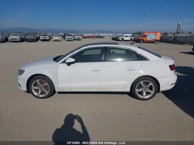 Aukcja sprzedaży 2019 Audi A3 40 Komfort, vin: WAUAUGFFXKA078213, numer aukcji: 12710263