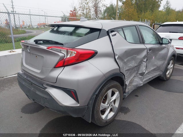 Toyota C-HR XLE 2018 NMTKHMBX9JR014205 Image 4
