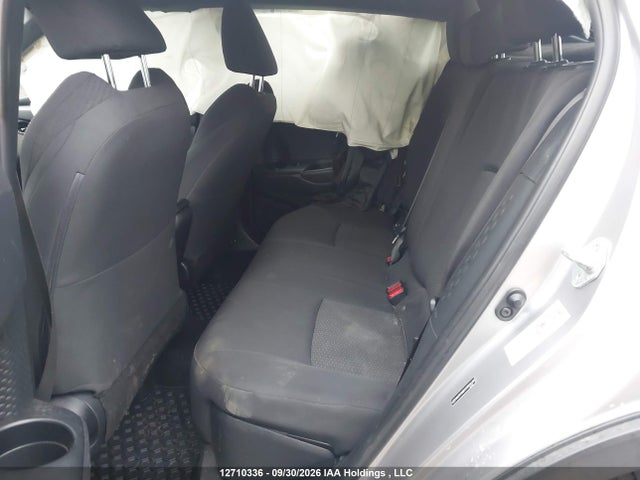 Toyota C-HR XLE 2018 NMTKHMBX9JR014205 Image 8