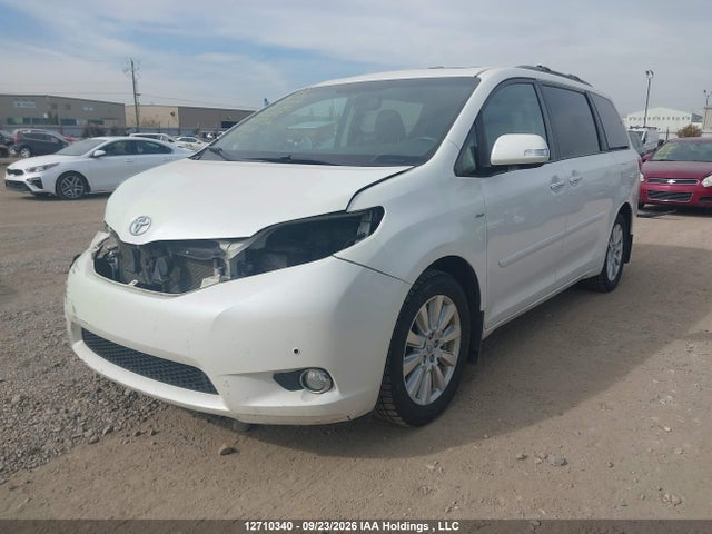 Продаж на аукціоні авто 2017 Toyota Sienna Xle 7 Passenger, vin: 5TDDZ3DC9HS150517, номер лоту: 12710340