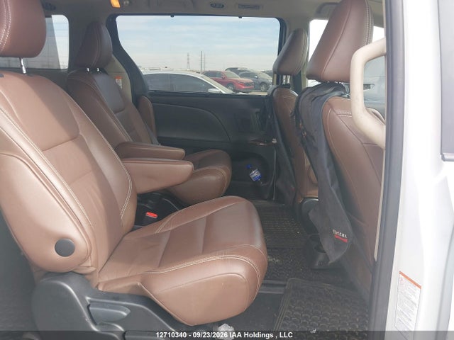 Продаж на аукціоні авто 2017 Toyota Sienna Xle 7 Passenger, vin: 5TDDZ3DC9HS150517, номер лоту: 12710340