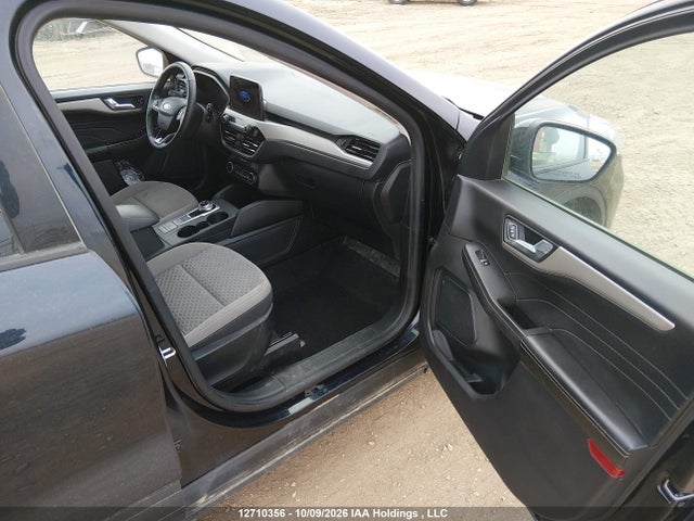 Продажа на аукционе авто 2021 Ford Escape Se, vin: 1FMCU9G68MUA72610, номер лота: 12710356