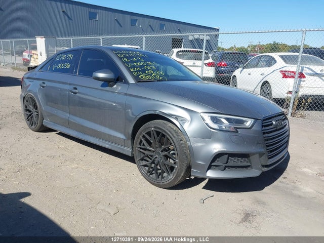 Audi A3 2.0t Progressiv 2018 WAUJ8GFF5J1000361 главное изображение