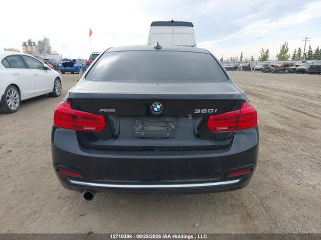 12710398 :رقم المزاد ، WBA8E5G37HNU43985 vin ، 2017 Bmw 320i Xdrive مزاد بيع