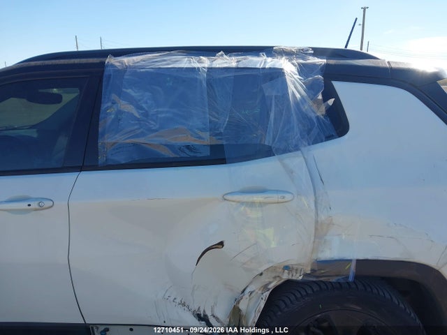 2020 Jeep Compass Altitude მანქანა იყიდება აუქციონზე, vin: 3C4NJCBB9LT135813, აუქციონის ნომერი: 12710451