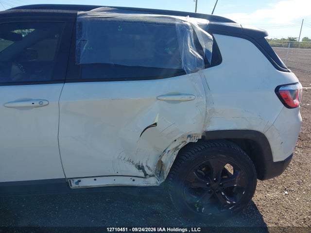 2020 Jeep Compass Altitude მანქანა იყიდება აუქციონზე, vin: 3C4NJCBB9LT135813, აუქციონის ნომერი: 12710451