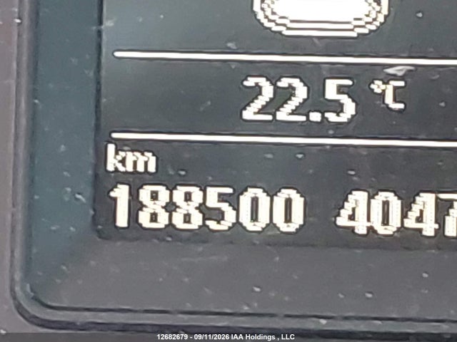 WVGNV7AX8HK039717 Volkswagen Tiguan