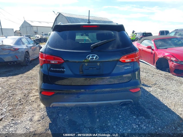 2015 Hyundai Santa Fe Sport 2.4 Base მანქანა იყიდება აუქციონზე, vin: 5XYZT3LB1FG241887, აუქციონის ნომერი: 12690527