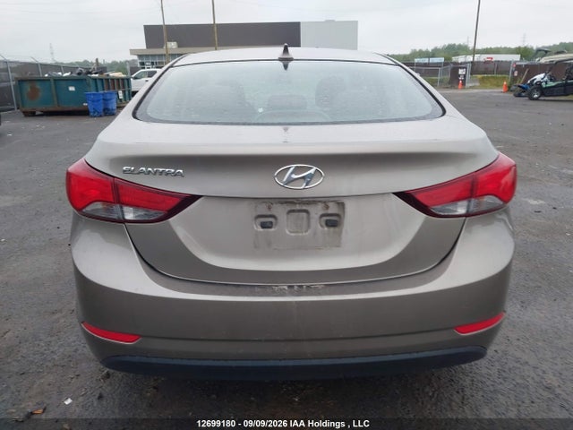 Hyundai ELANTRA GL 2015 5NPDH4AEXFH565413 Image 16