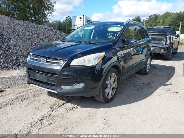 Ford Escape Titanium 2015 1FMCU9J96FUC69703 Image 2