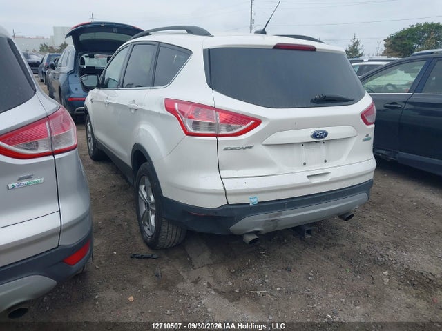 2014 Ford Escape Se მანქანა იყიდება აუქციონზე, vin: 1FMCU0GX4EUE44076, აუქციონის ნომერი: 12710507