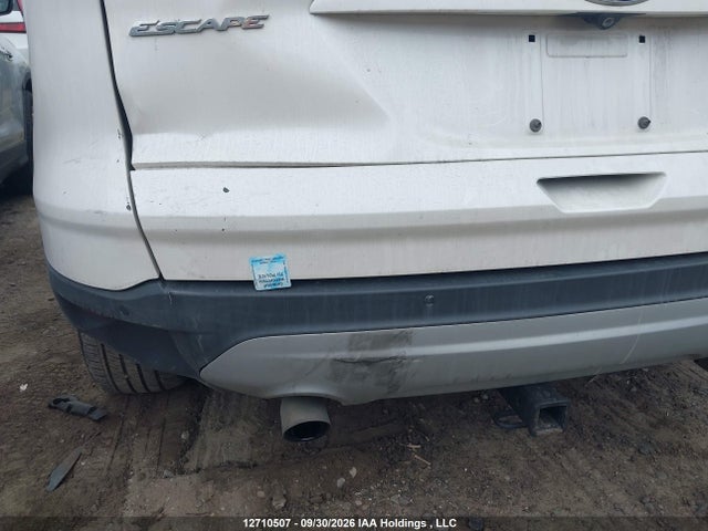 2014 Ford Escape Se მანქანა იყიდება აუქციონზე, vin: 1FMCU0GX4EUE44076, აუქციონის ნომერი: 12710507