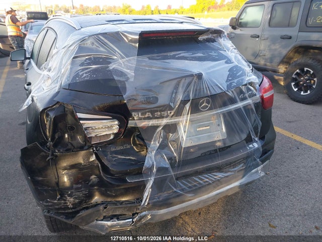 WDCTG4GBXJJ495482 Mercedes-Benz Gla Gla 250
