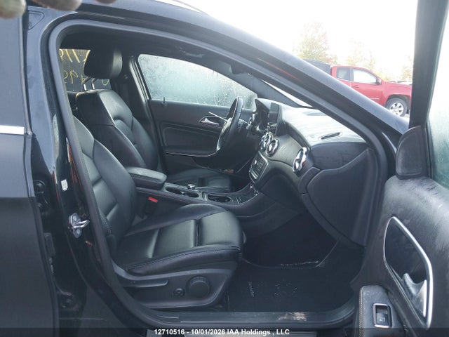 WDCTG4GBXJJ495482 Mercedes-Benz Gla Gla 250