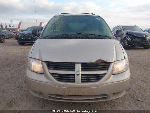 12710521 :رقم المزاد ، 1D4GP45RX5B295731 vin ، 2005 Dodge Caravan Sxt مزاد بيع
