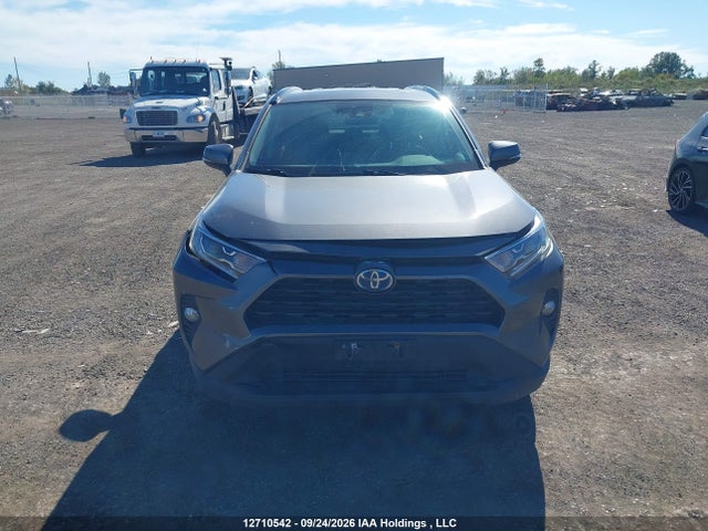12710542 :رقم المزاد ، 2T3RWRFV3LW077894 vin ، 2020 Toyota Rav4 Hybrid Xle مزاد بيع
