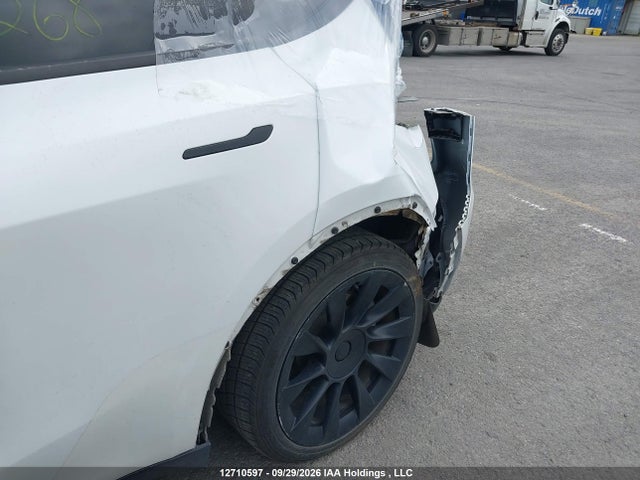 Tesla Model Y 2023 7SAYGDEE1PF591268 Image 21