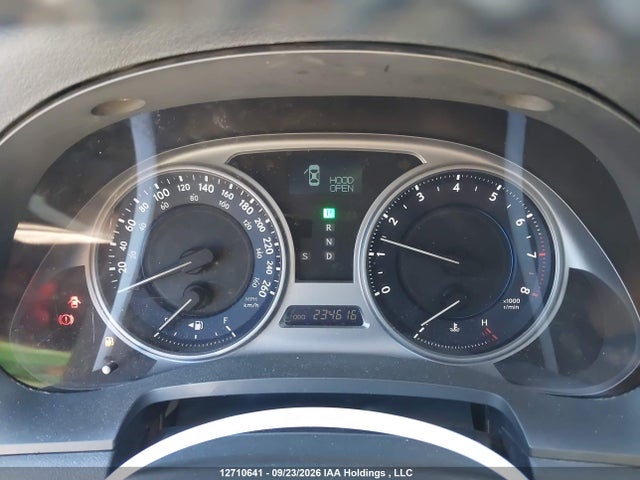 12710641 :رقم المزاد ، JTHCF5C22A5041240 vin ، 2010 Lexus Is 250 مزاد بيع