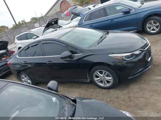 Chevrolet Cruze Lt Auto 2018 1G1BE5SM5J7188538 Image 13