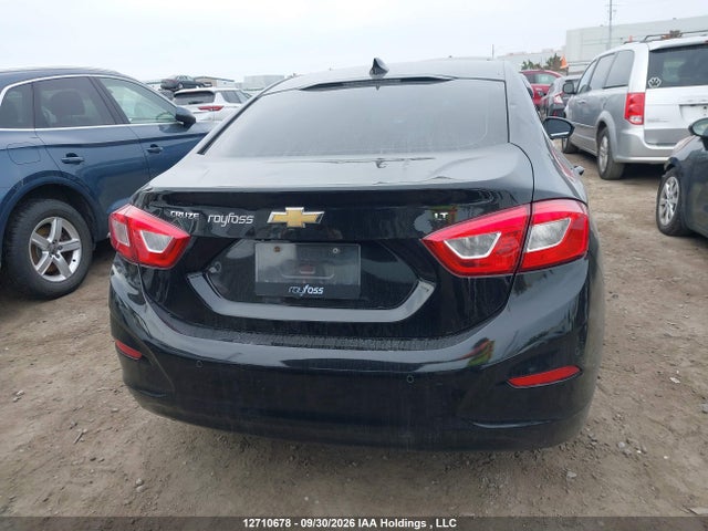 Chevrolet Cruze Lt Auto 2018 1G1BE5SM5J7188538 Image 16