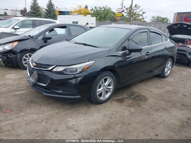 Chevrolet Cruze Lt Auto 2018 1G1BE5SM5J7188538 Image 2