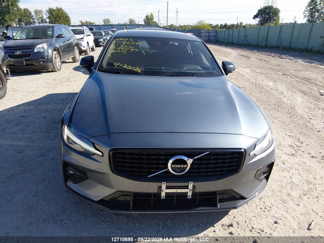 Aukcja sprzedaży 2021 Volvo S60 T5 R-design, vin: 7JR102TM7MG119547, numer aukcji: 12710695