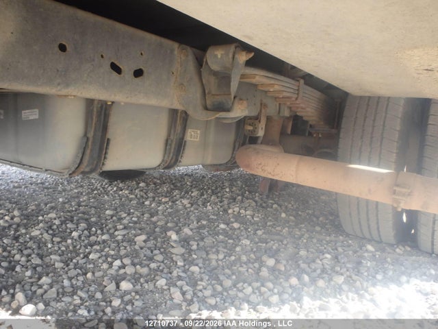 Ford Econoline E450 Super Duty Cutwy Van 2017 1FDXE4FS3HDC26890 Image 35