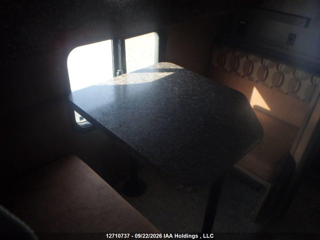Ford Econoline E450 Super Duty Cutwy Van 2017 1FDXE4FS3HDC26890 Image 51