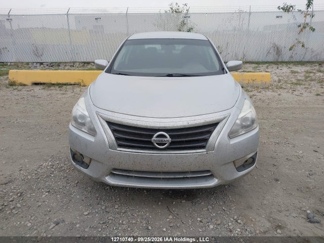 2015 Nissan Altima 2.5/2.5 S/2.5 Sl/2.5 Sv მანქანა იყიდება აუქციონზე, vin: 1N4AL3AP2FN305882, აუქციონის ნომერი: 12710740