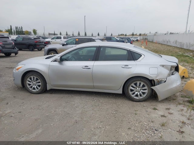 2015 Nissan Altima 2.5/2.5 S/2.5 Sl/2.5 Sv მანქანა იყიდება აუქციონზე, vin: 1N4AL3AP2FN305882, აუქციონის ნომერი: 12710740