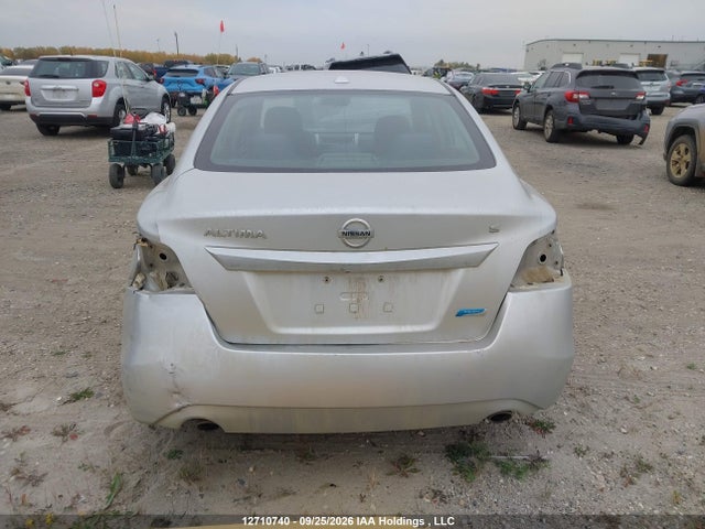 2015 Nissan Altima 2.5/2.5 S/2.5 Sl/2.5 Sv მანქანა იყიდება აუქციონზე, vin: 1N4AL3AP2FN305882, აუქციონის ნომერი: 12710740
