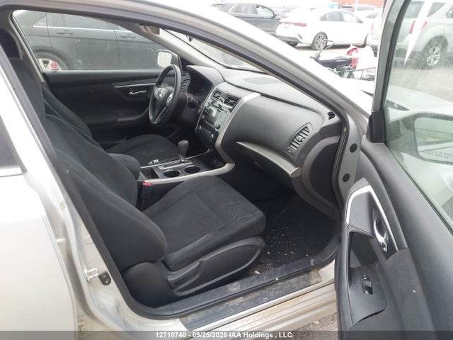 2015 Nissan Altima 2.5/2.5 S/2.5 Sl/2.5 Sv მანქანა იყიდება აუქციონზე, vin: 1N4AL3AP2FN305882, აუქციონის ნომერი: 12710740