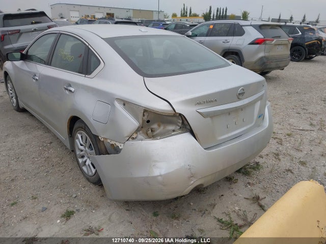 2015 Nissan Altima 2.5/2.5 S/2.5 Sl/2.5 Sv მანქანა იყიდება აუქციონზე, vin: 1N4AL3AP2FN305882, აუქციონის ნომერი: 12710740