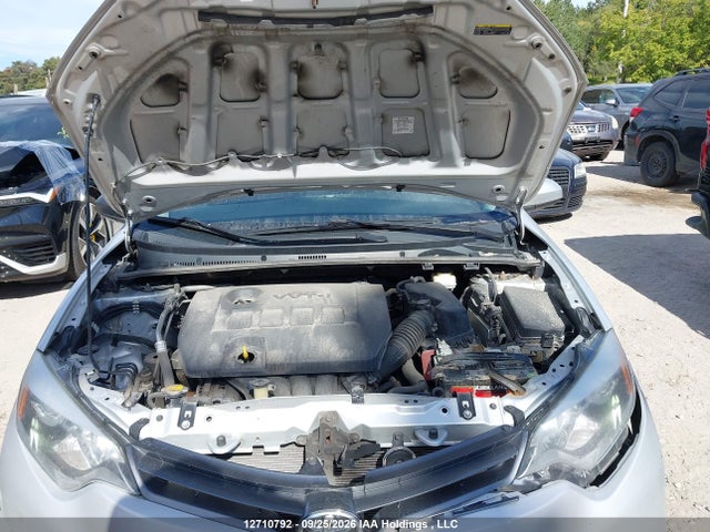 12710792 :رقم المزاد ، 2T1BURHE7FC328211 vin ، 2015 Toyota Corolla Le مزاد بيع