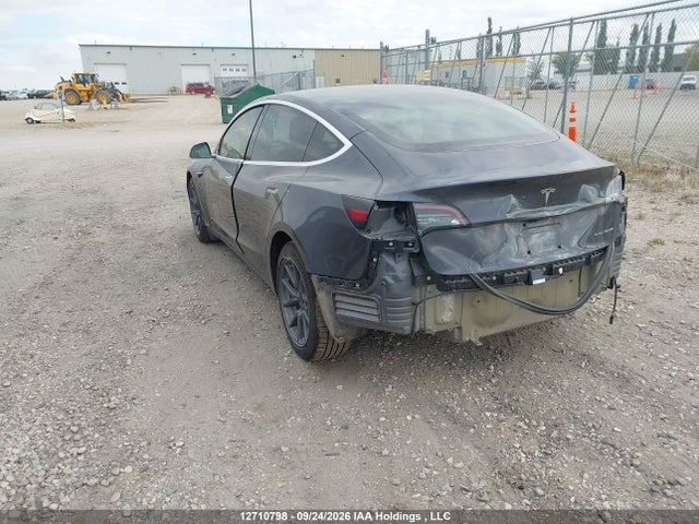 2018 Tesla Model 3 Long Range/performance მანქანა იყიდება აუქციონზე, vin: 5YJ3E1EB7JF107676, აუქციონის ნომერი: 12710798