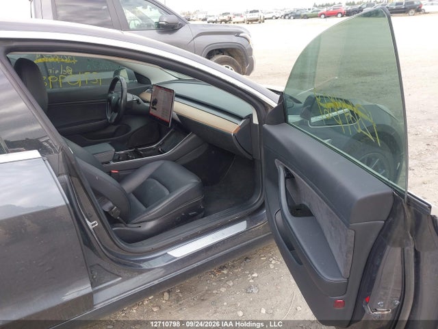 2018 Tesla Model 3 Long Range/performance მანქანა იყიდება აუქციონზე, vin: 5YJ3E1EB7JF107676, აუქციონის ნომერი: 12710798