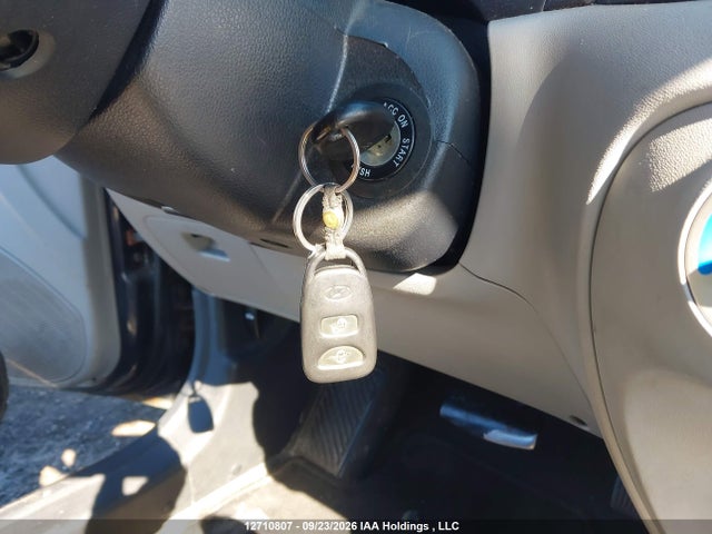 2011 Hyundai Accent მანქანა იყიდება აუქციონზე, vin: KMHCN4BCXBU574805, აუქციონის ნომერი: 12710807