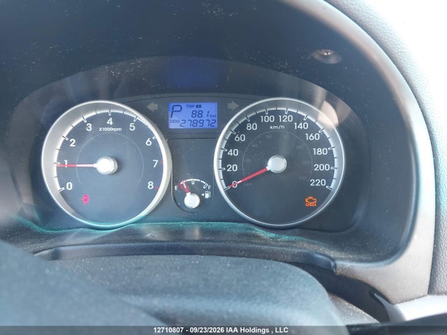 2011 Hyundai Accent მანქანა იყიდება აუქციონზე, vin: KMHCN4BCXBU574805, აუქციონის ნომერი: 12710807