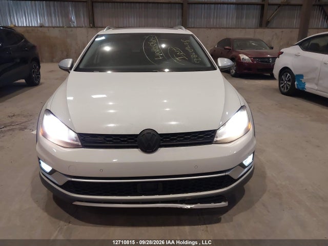 Aukcja sprzedaży 2017 Volkswagen Golf Alltrack 1.8 Tsi, vin: 3VWH17AU8HM507065, numer aukcji: 12710815