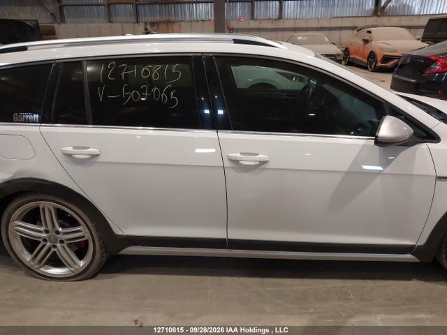 Aukcja sprzedaży 2017 Volkswagen Golf Alltrack 1.8 Tsi, vin: 3VWH17AU8HM507065, numer aukcji: 12710815