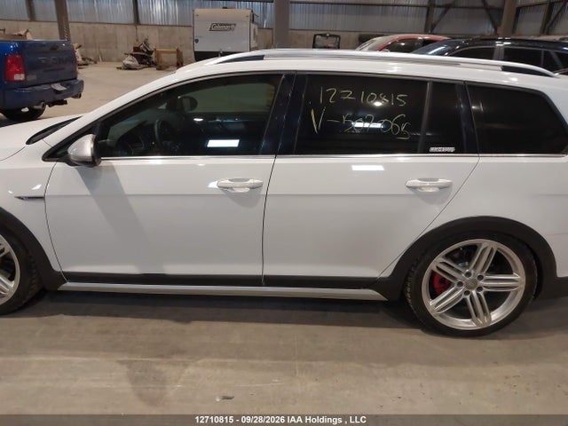 Aukcja sprzedaży 2017 Volkswagen Golf Alltrack 1.8 Tsi, vin: 3VWH17AU8HM507065, numer aukcji: 12710815