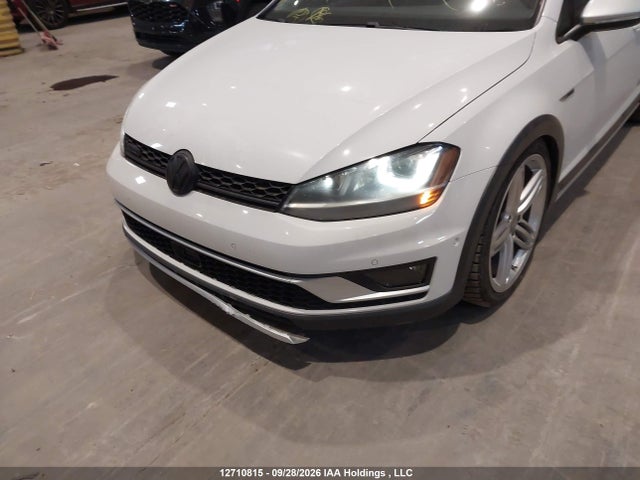 Aukcja sprzedaży 2017 Volkswagen Golf Alltrack 1.8 Tsi, vin: 3VWH17AU8HM507065, numer aukcji: 12710815